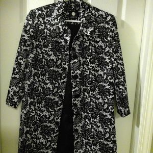 NWOT Black & White Long Elegant Suit Jacket